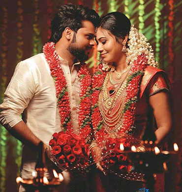 Ima Beauty Parlour And Beauty Spa in Irinjalakuda and Perinjanam, Thrissur. Beauty saloon, Beauty Clinic, Services - Bridal Makeup, Wedding makeup, PEDICURE, MANICURE, Nail Art, Full body waxing, Hair Colouring, Hair styling, Pimple Treatment, Hair Spa, Hair treatment