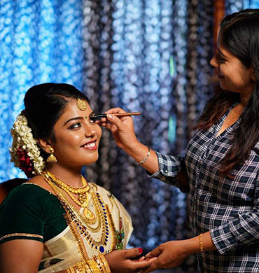 Ima Beauty Parlour And Beauty Spa in Irinjalakuda and Perinjanam, Thrissur. Beauty saloon, Beauty Clinic, Services - Bridal Makeup, Wedding makeup, PEDICURE, MANICURE, Nail Art, Full body waxing, Hair Colouring, Hair styling, Pimple Treatment, Hair Spa, Hair treatment