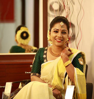 Ima Beauty Parlour And Beauty Spa in Irinjalakuda and Perinjanam, Thrissur. Beauty saloon, Beauty Clinic, Services - Bridal Makeup, Wedding makeup, PEDICURE, MANICURE, Nail Art, Full body waxing, Hair Colouring, Hair styling, Pimple Treatment, Hair Spa, Hair treatment