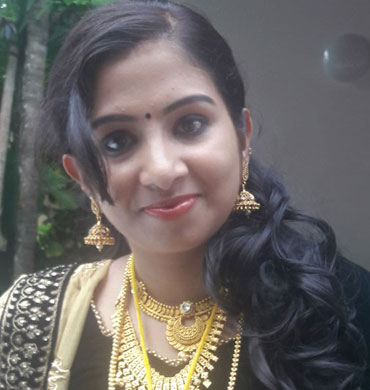 Ima Beauty Parlour And Beauty Spa in Irinjalakuda and Perinjanam, Thrissur. Beauty saloon, Beauty Clinic, Services - Bridal Makeup, Wedding makeup, PEDICURE, MANICURE, Nail Art, Full body waxing, Hair Colouring, Hair styling, Pimple Treatment, Hair Spa, Hair treatment