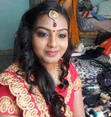 Ima Beauty Parlour And Beauty Spa in Irinjalakuda and Perinjanam, Thrissur. Beauty saloon, Beauty Clinic, Services - Bridal Makeup, Wedding makeup, PEDICURE, MANICURE, Nail Art, Full body waxing, Hair Colouring, Hair styling, Pimple Treatment, Hair Spa, Hair treatment