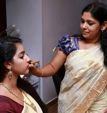 Ima Beauty Parlour And Beauty Spa in Irinjalakuda and Perinjanam, Thrissur. Beauty saloon, Beauty Clinic, Services - Bridal Makeup, Wedding makeup, PEDICURE, MANICURE, Nail Art, Full body waxing, Hair Colouring, Hair styling, Pimple Treatment, Hair Spa, Hair treatment
