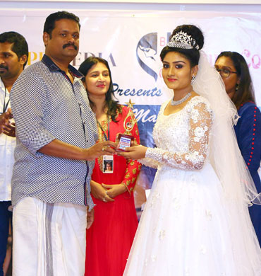 Ima Beauty Parlour And Beauty Spa in Irinjalakuda and Perinjanam, Thrissur. Beauty saloon, Beauty Clinic, Services - Bridal Makeup, Wedding makeup, PEDICURE, MANICURE, Nail Art, Full body waxing, Hair Colouring, Hair styling, Pimple Treatment, Hair Spa, Hair treatment