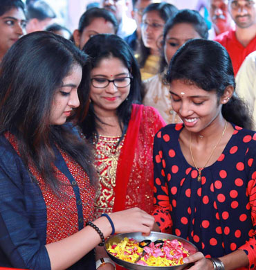 Ima Beauty Parlour And Beauty Spa in Irinjalakuda and Perinjanam, Thrissur. Beauty saloon, Beauty Clinic, Services - Bridal Makeup, Wedding makeup, PEDICURE, MANICURE, Nail Art, Full body waxing, Hair Colouring, Hair styling, Pimple Treatment, Hair Spa, Hair treatment