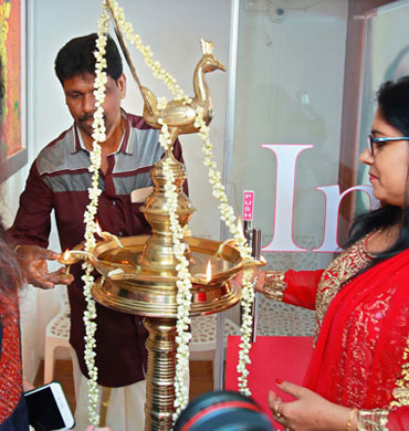 Ima Beauty Parlour And Beauty Spa in Irinjalakuda and Perinjanam, Thrissur. Beauty saloon, Beauty Clinic, Services - Bridal Makeup, Wedding makeup, PEDICURE, MANICURE, Nail Art, Full body waxing, Hair Colouring, Hair styling, Pimple Treatment, Hair Spa, Hair treatment