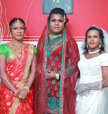 Ima Beauty Parlour And Beauty Spa in Irinjalakuda and Perinjanam, Thrissur. Beauty saloon, Beauty Clinic, Services - Bridal Makeup, Wedding makeup, PEDICURE, MANICURE, Nail Art, Full body waxing, Hair Colouring, Hair styling, Pimple Treatment, Hair Spa, Hair treatment