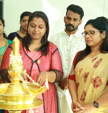 Ima Beauty Parlour And Beauty Spa in Irinjalakuda and Perinjanam, Thrissur. Beauty saloon, Beauty Clinic, Services - Bridal Makeup, Wedding makeup, PEDICURE, MANICURE, Nail Art, Full body waxing, Hair Colouring, Hair styling, Pimple Treatment, Hair Spa, Hair treatment