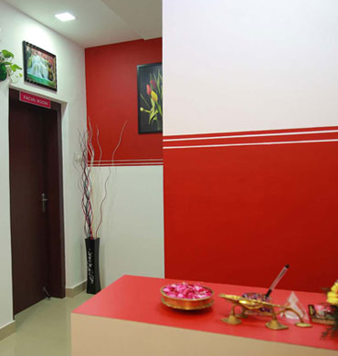 Ima Beauty Parlour And Beauty Spa in Irinjalakuda and Perinjanam, Thrissur. Beauty saloon, Beauty Clinic, Services - Bridal Makeup, Wedding makeup, PEDICURE, MANICURE, Nail Art, Full body waxing, Hair Colouring, Hair styling, Pimple Treatment, Hair Spa, Hair treatment